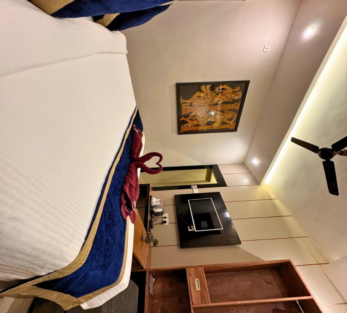 Hotel Runway Inn Pura Raghunāth Kültér fotó